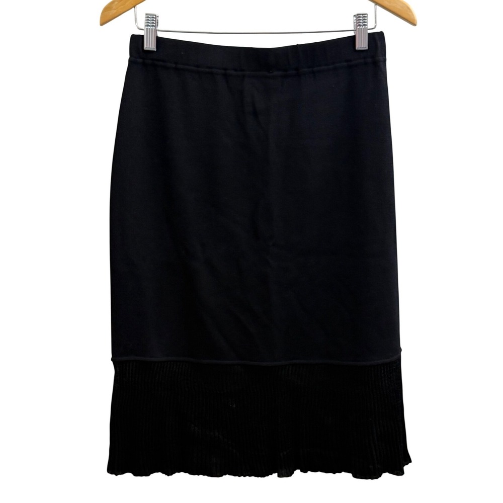 St. John Pleated Hem Santana Knit Skirt Womens Size 8 Black Timeless Luxury Chic - Picture 3 of 9